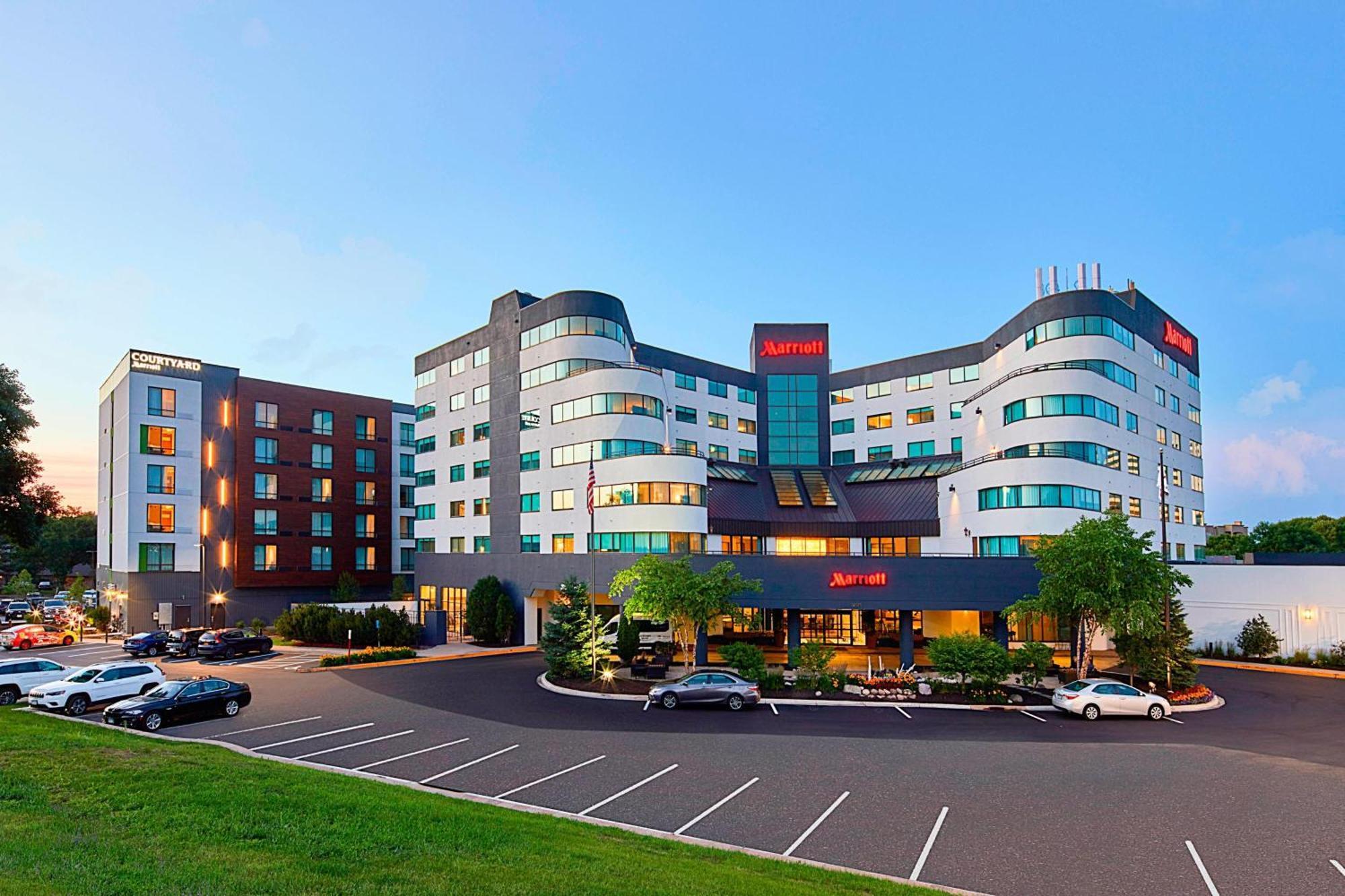 Minneapolis Marriott West Сент-Луис-Парк Экстерьер фото