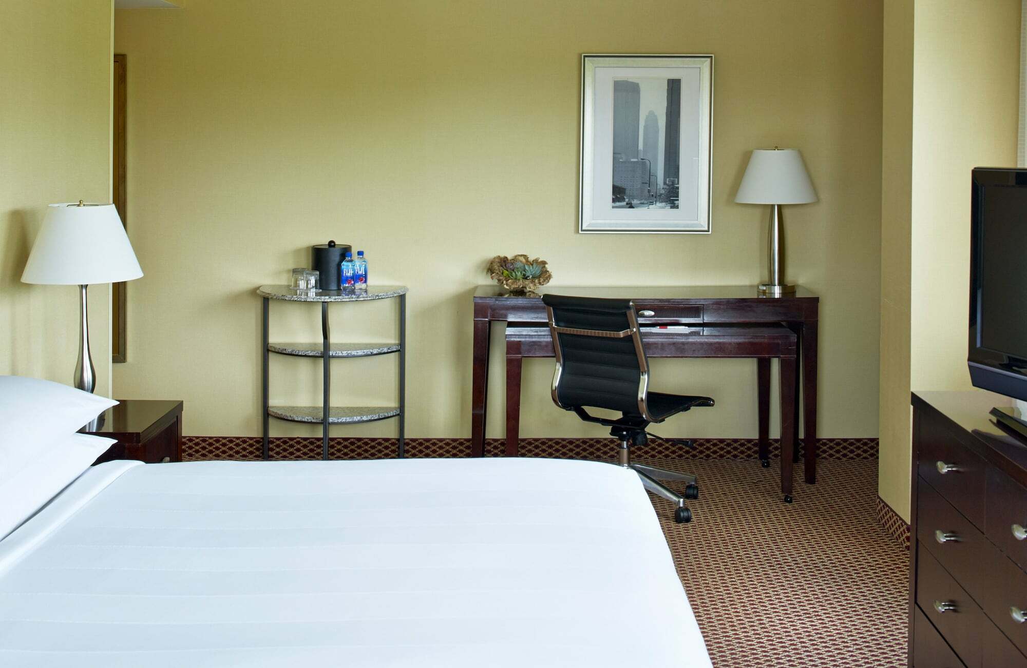Minneapolis Marriott West Сент-Луис-Парк Экстерьер фото